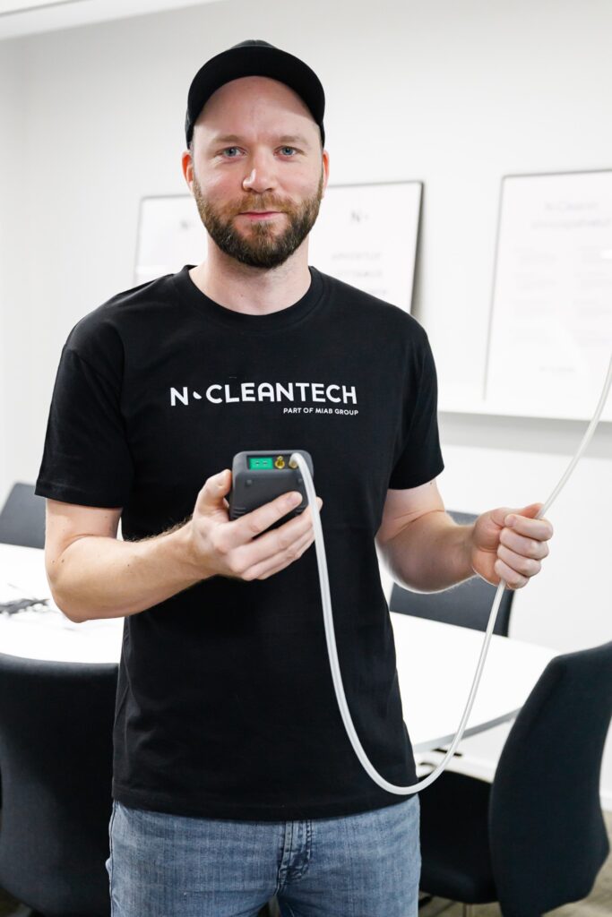 Sähköjärjestelmien huolto ja asennus ilmanvaihdossa